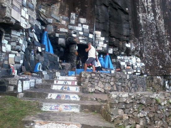 Santinha no Morro do Farol