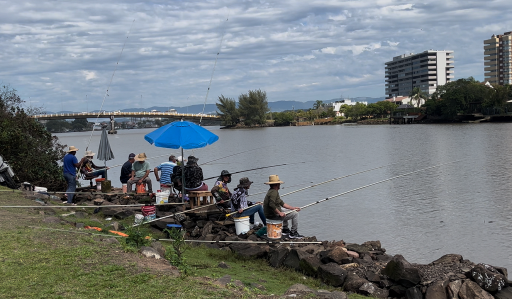 Pesca nos Molhes